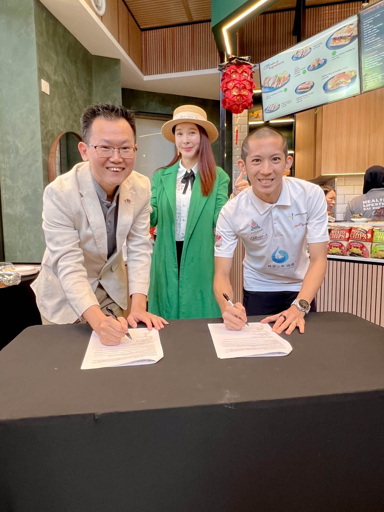 Wai Ching - Tower Runner Signing